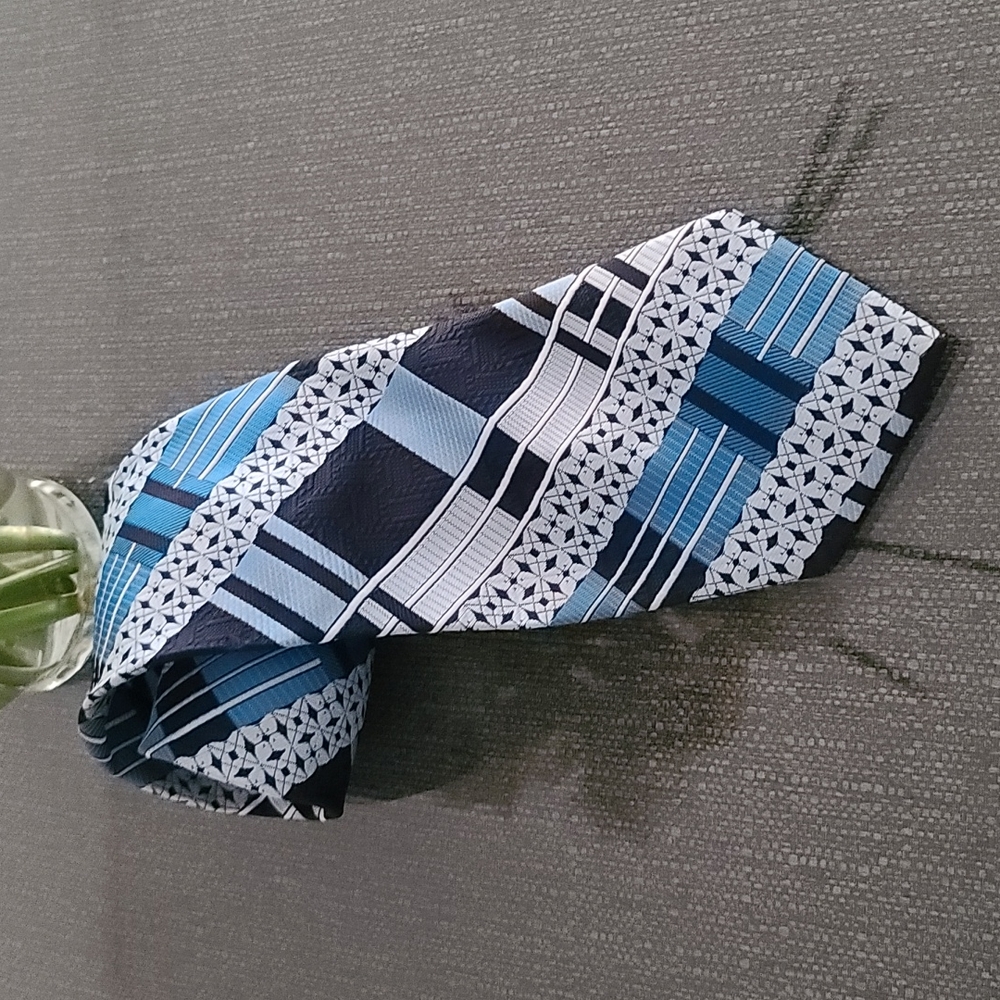 VINTAGE 70s Retro Cravatier Mr Rogers Mod Polyester Neck Tie Mid Century Blue - Picture 2 of 14